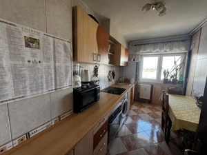 Ap 2 cam conf 1 dec, etaj 6/7 ULtracentral, bloc 1986 - imagine 8