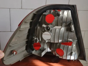 Vand far spate dreapta pentru BMW 320D model E46 fabricat in 2004 - imagine 3