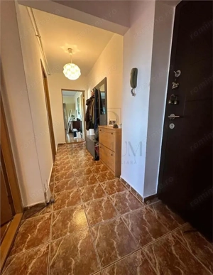 Badea Cartan - 3 cam - etj. 2 - Garaj+Boxa - mobilat - centrala - spatios- - imagine 4