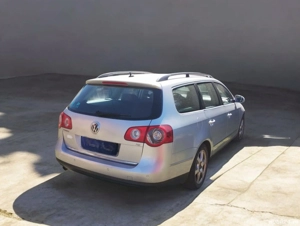 Volkswagen Passat 1.6 FSI 115 CP - imagine 3