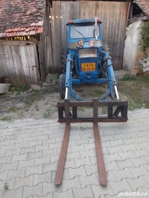 tractor ford 5000 si remorca