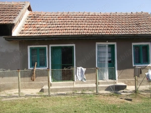 Casa taraneasca de vanzare  - imagine 4