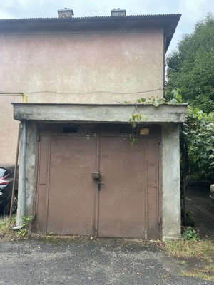 Victoriei 29, vis a vis de Prajiturile Fredy ,garaj de inchiriat, 50 euro luna - imagine 2 Victoriei 29, vis a vis de Prajiturile Fredy ,garaj de inchiriat, 50 euro luna - imagine 2