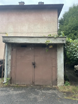 Victoriei 29, vis a vis de Prajiturile Fredy ,garaj de inchiriat, 50 euro luna - imagine 5 Victoriei 29, vis a vis de Prajiturile Fredy ,garaj de inchiriat, 50 euro luna - imagine 5