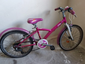 Bicicleta b-twin, vârsta 6-9 ani