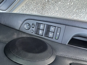 BMW seria 3 320i 2011 - imagine 9