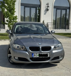 BMW seria 3 320i 2011 - imagine 2
