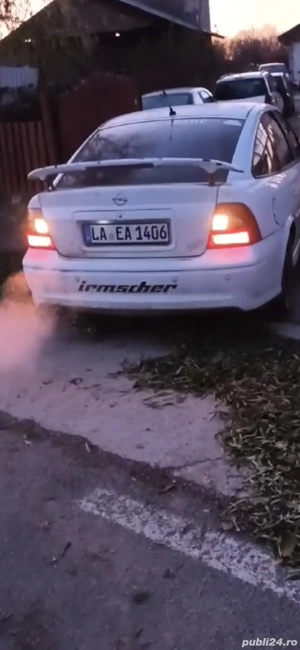 dezmembrez opel vectra b - imagine 4