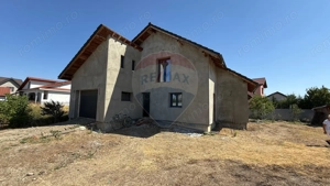 Casă / Vilă cu 5 camere zona Sud