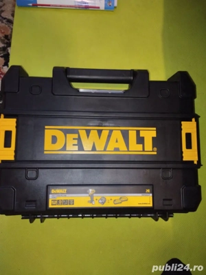 Masina de gaurit si insurubat cu impact DeWalt 
