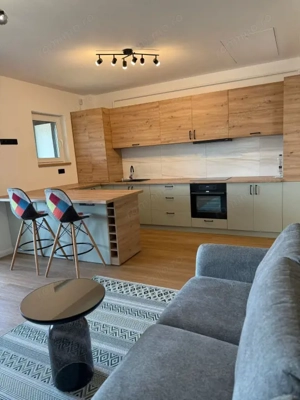 Apartament 2 camere, bloc nou 2024, curte privată și mansardă depozitare-mobilat - imagine 2