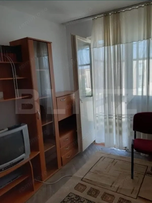 Apartament cu 2 camere, semidecomandat, zona 9 Mai