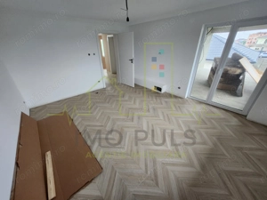 Casa individuala. 660 Teren. Ghiroda. Carport. Pompe de caldura - imagine 10