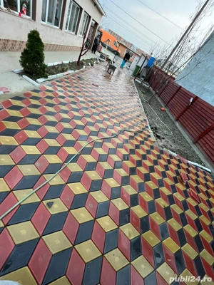 Montaj pavele curți, parcări, trotuare, alei, garaje, construcții