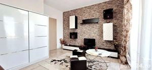 Închiriez apartament în GIROC cu 2 Camere , bucătărie ,bai - imagine 4