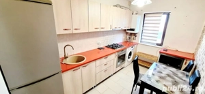 Închiriez apartament în GIROC cu 2 Camere , bucătărie ,bai - imagine 3
