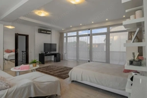 Salajan - vila superba cu 2 etaje - 7 camere - curte libera 232mp - imagine 20