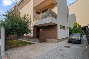 Salajan - zona de vile - 7 camere - 232 mp curte libera