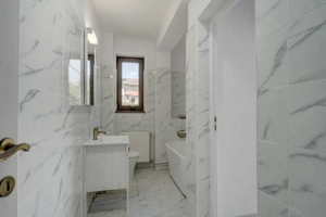 O proprietate imobiliară deosebită, formată din casă și mult teren!  - imagine 17