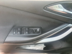 Vand Opel Astra, 2019, automata, 1 Proprietar, intretinere cu evidenta - imagine 5