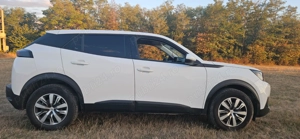 Vând Peugeot 2008, an fabricație 2020, motor 1.5 BlueHDi, 75 CP, Euro 6, culoare alb - imagine 2