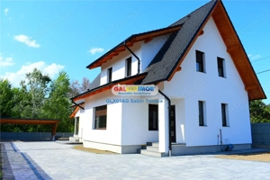 PENTRU PRETENTIOSI vanzare vila  ultramoderna finisata integral