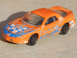 Macheta Pontiac Firebird IV 1993 Majorette 2002 scara 1:63 uzat