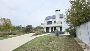 Vila eleganta cu arhitectura rafinata, in Cernica - imagine 15