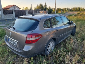 Renault Laguna 3 an 2010 motor 1.5 diesel