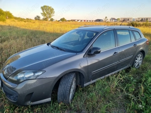 Renault Laguna 3 an 2010 motor 1.5 diesel - imagine 2 Renault Laguna 3 an 2010 motor 1.5 diesel - imagine 2