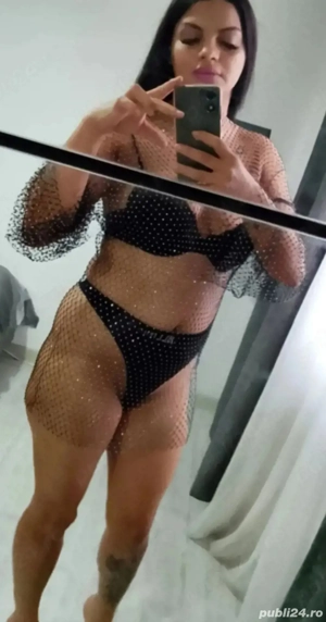 fac totul  fără grabă total si imi place să mă săruta 