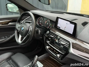 BMW Seria 5 G30 - 2.0d   xDrive   Luxury   Bord digital   Trapa   Distronic - imagine 13