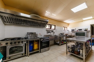 Pensiune de vanzare - Poiana Marului - Comision 0% - imagine 14