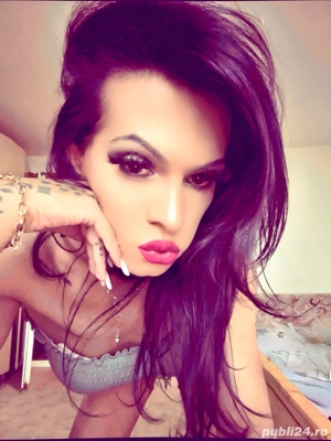 transexuala reala 100 100 fac si show web  - imagine 4