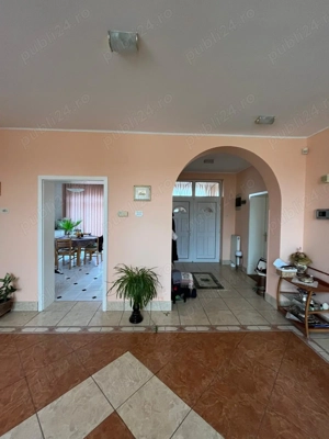 Vilă cu 6 camere, 5 băi, piscină, garaj, Strada Colinelor, Oradea. - imagine 8