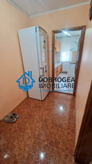 VEST- APARTAMENT 2 CAMERE ,CENTRALA GAZ - imagine 10
