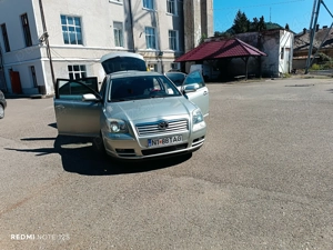 Toyota Avensis 2.0   2005 - imagine 9