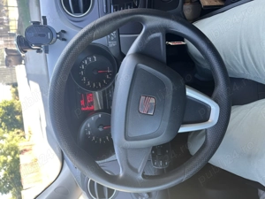 De vinzare Seat Ibita 1,4 benzină, an 2011,euro 5 ,  km 34 mii, reali  preț 6200 euro  - imagine 5