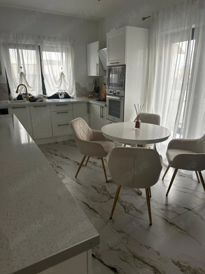 Casă premium de vânzare   Zona Dumbrava - imagine 17