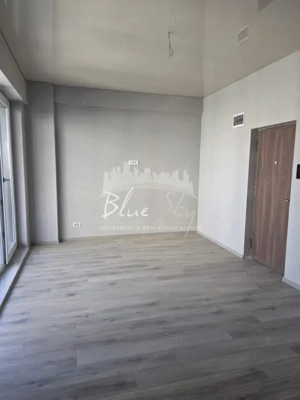Apartament modern cu balcon generos și acces la piscină - imagine 3