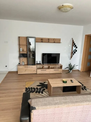 Apartament de inchiriat cu 3 camere – Calea Moldovei