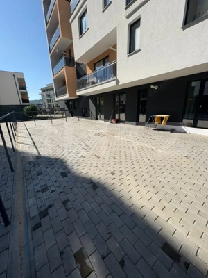 Apartament de 3 camere, modern, cu terasă spațioasă si parcare  - imagine 8