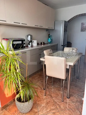 Apartament spatios, 2 camere, decomandat, 62 mp, zona Craiter - imagine 6