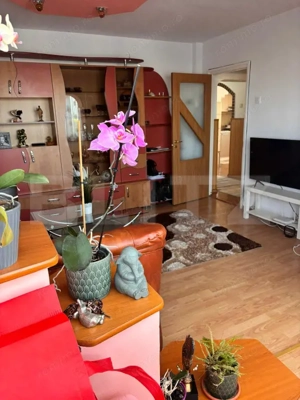 Apartament spatios, 2 camere, decomandat, 62 mp, zona Craiter - imagine 3