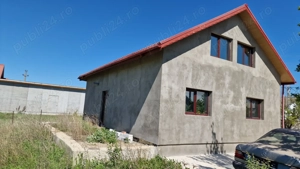Casă de vânzare în Spătaru - imagine 4