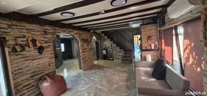 Vând casă 160 mp  Agigea  5 dormitoare  2 băi   living - imagine 4