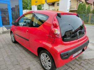 Vând Peugeot 107, cutie de viteze automată, an fabricație 2007, 2 uși.  Mașina intretinuta. - imagine 2 Vând Peugeot 107, cutie de viteze automată, an fabricație 2007, 2 uși.  Mașina intretinuta. - imagine 2