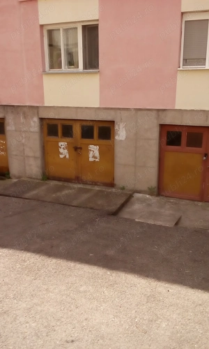 De vanzare apartament 4 camere cu garaj, central,Targu Jiu - imagine 2