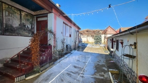 Casă cu două corpuri de clădire și teren generos – sat Boarta, județul Sibiu - imagine 2