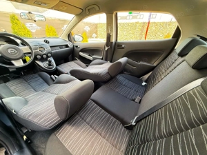 Mazda 2      - imagine 14